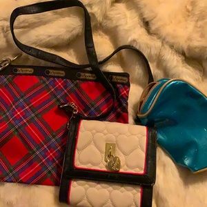 FUN GRAB! 😜Betsey Johnson Crossbody Purse, Sm Clinique..& LeSportsac have fun!